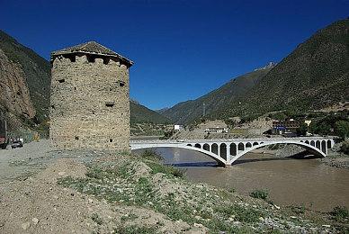 《iLLANG》Steam页面上线 支持简繁体中文